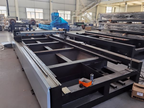 cnc laser cutting machine.jpg